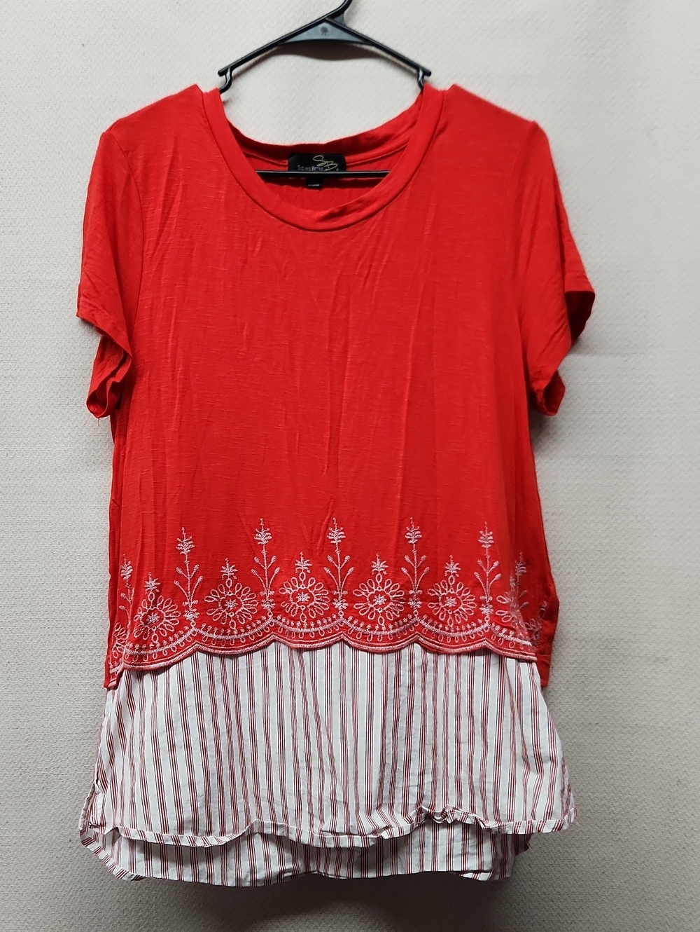Suzanne Betro Red Short-Sleeve Layered Embroidered Top